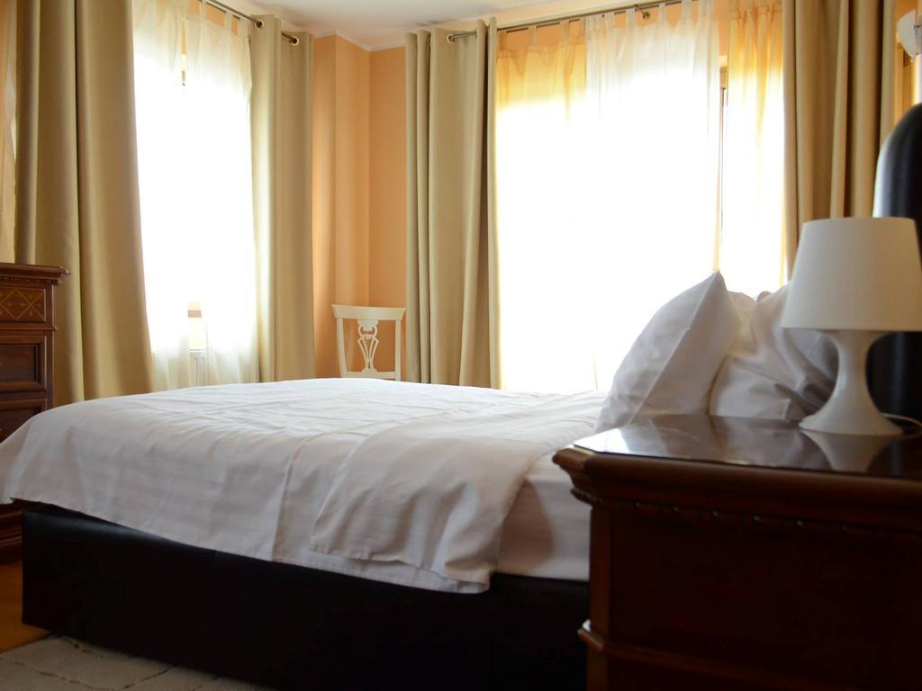 Monte Carlo Palace Hotel Bucharest